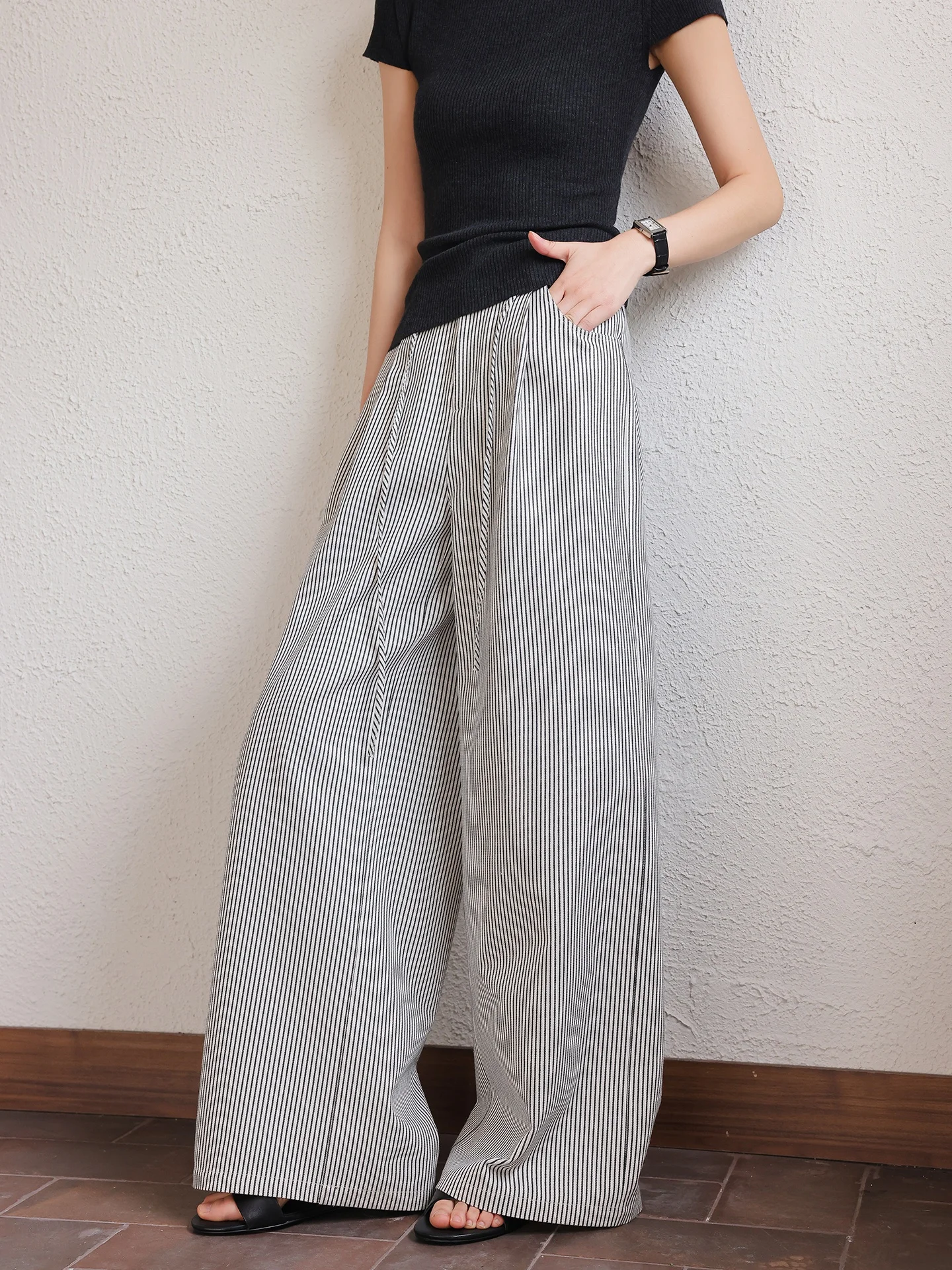 JWUNIQUE Women's Casual Striped Wide Leg Pants Black White Loose Feeling Spring Autumn Straight Cut Polyester Cotton Blend
JWUNIQUE Women's Casual Striped Wide Leg Pants Black White Loose Feeling Spring Autumn Straight Cut Polyester Cotton Blend