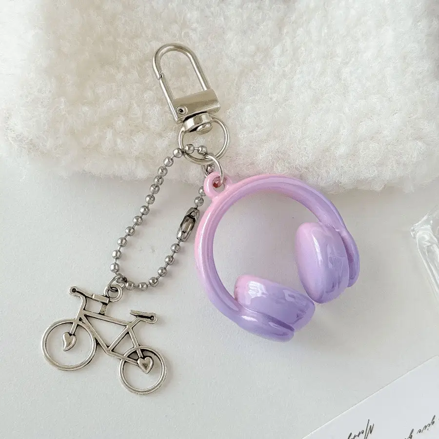 Ins Simple Three-Dimensional Earphones Keychain Pendant Creative Versatile Chain Ccd Bag Pendant Couple Girlfriend Gift
Ins Simple Three-Dimensional Earphones Keychain Pendant Creative Versatile Chain Ccd Bag Pendant Couple Girlfriend Gift