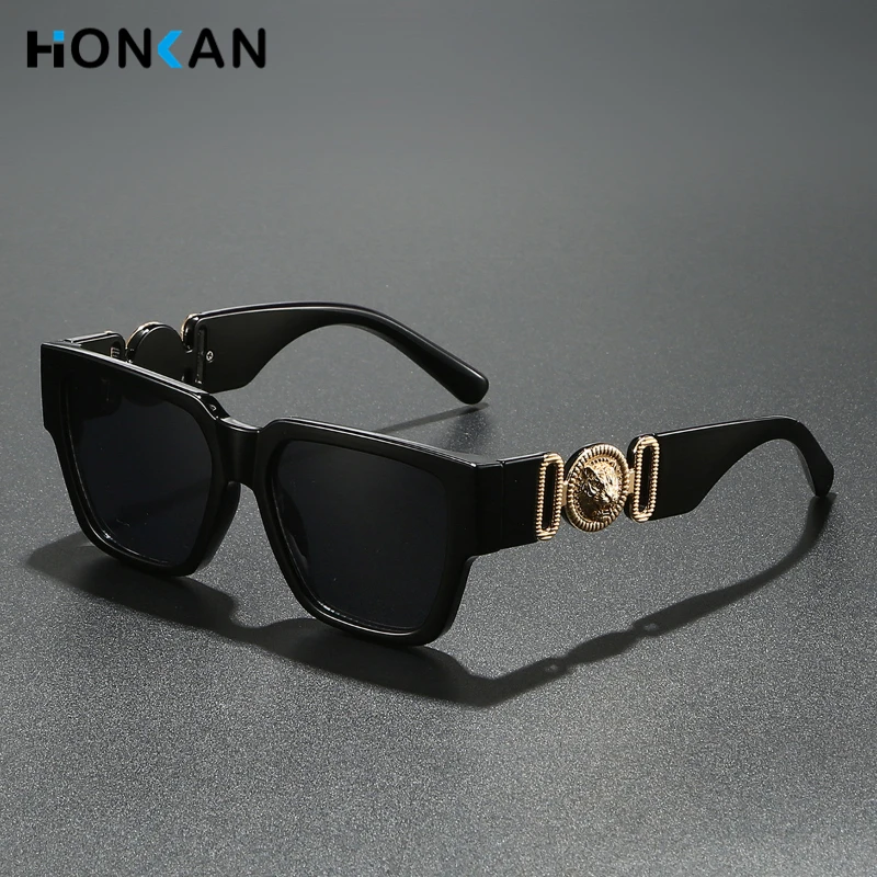 Luxury Fashion Brand Designer Sunglasses Women Oversized Frame Men Vintage Square Shades Glasses Outdoor Lion Sun Glasses
Luxury Fashion Brand Designer Sunglasses Women Oversized Frame Men Vintage Square Shades Glasses Outdoor Lion Sun Glasses
