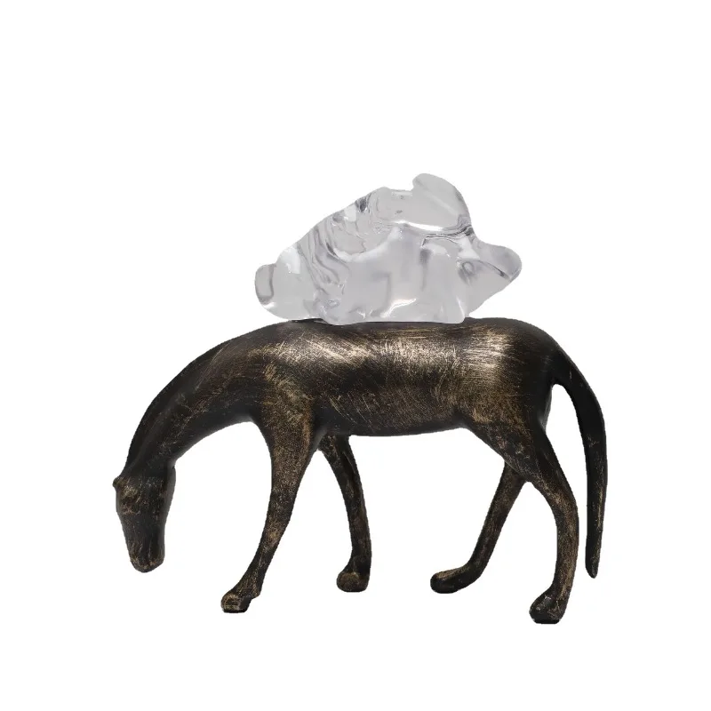 Simple sweeping copper horse camel ornaments model room hotel entrance living room coffee table wine cabinet home creative decor
Simple sweeping copper horse camel ornaments model room hotel entrance living room coffee table wine cabinet home creative decor