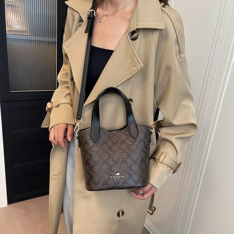  Модная сумка-ведро 2025 — кошелек-корзина для овощей с регулируемым ремешком, через плечо большой вместимости для работы и выходных, модный аксессуар
Модная сумка-ведро 2025 — кошелек-корзина для овощей с регулируемым ремешком, через плечо большой вместимости для работы и выходных, модный аксессуар