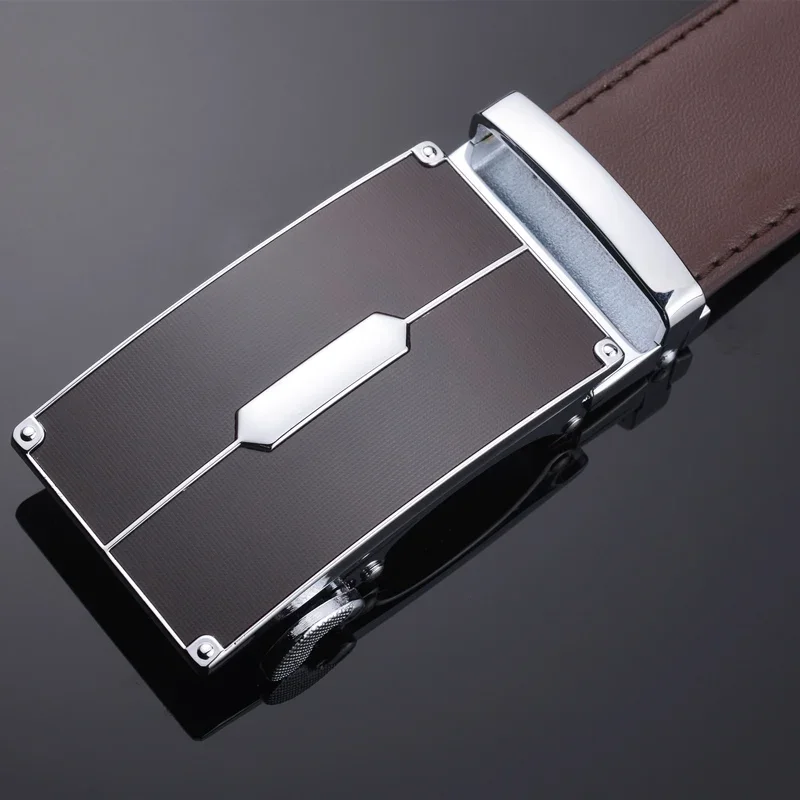 2024 Brand Genuine Leather Men Belt Automatic Alloy Buckle Luxury Cowskin Strap New Designer Waist Male Belt High Quality B371
2024 Brand Genuine Leather Men Belt Automatic Alloy Buckle Luxury Cowskin Strap New Designer Waist Male Belt High Quality B371