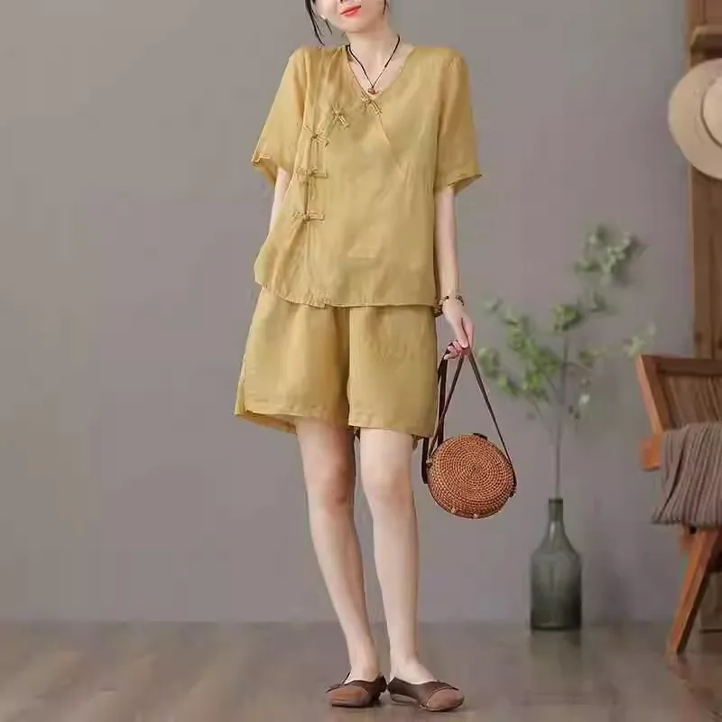 High-End New Chinese Retro Artistic Cotton Linen Shorts Set Women's National Style Buttoned Linen Shirt Wide Leg Pants Two-Pi...
High-End New Chinese Retro Artistic Cotton Linen Shorts Set Women's National Style Buttoned Linen Shirt Wide Leg Pants Two-Pi...