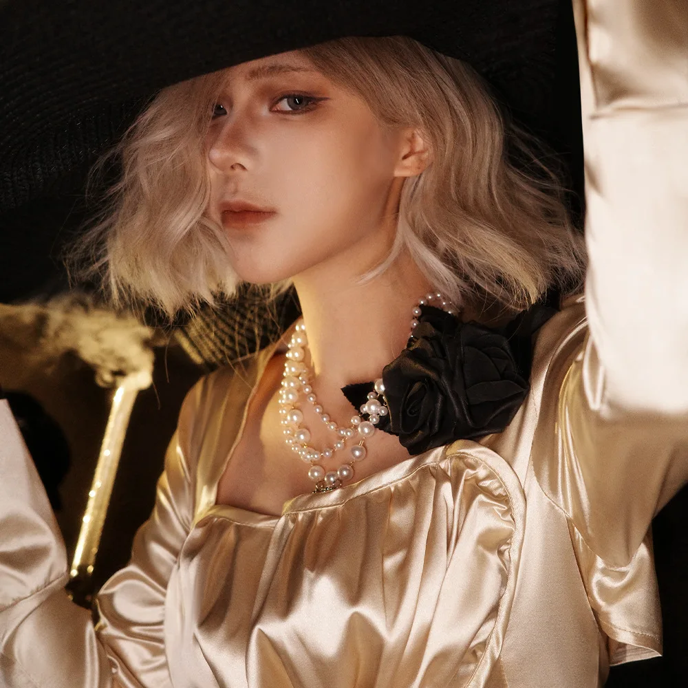 Popular Horror Game Character Lady Dimitrescu Cosplay Costume Champagne Satin Long Dress Full Set with Hat for Women Halloween
Popular Horror Game Character Lady Dimitrescu Cosplay Costume Champagne Satin Long Dress Full Set with Hat for Women Halloween
