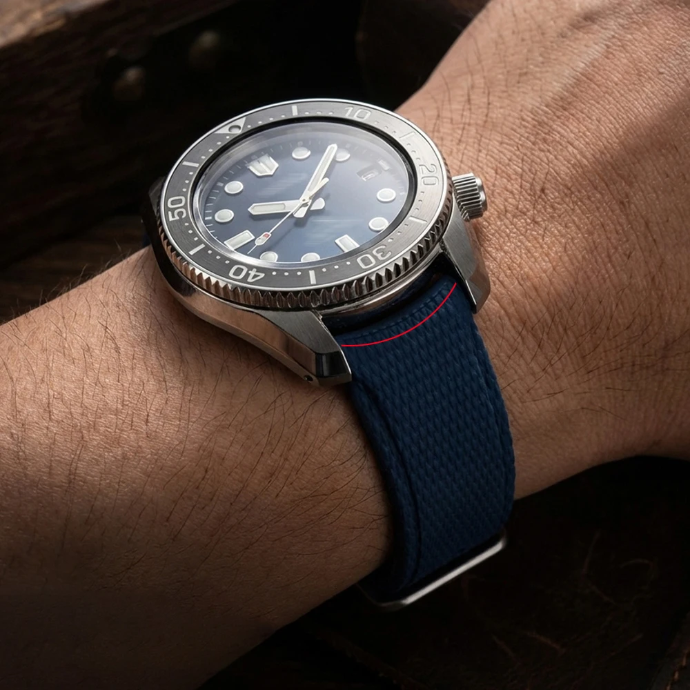 New Curved FKM Watch Strap 20mm 21mm 22mm Vulcanized Rubber Watch Strap Waterproof Quick Release Watchband for Omega Seiko
New Curved FKM Watch Strap 20mm 21mm 22mm Vulcanized Rubber Watch Strap Waterproof Quick Release Watchband for Omega Seiko