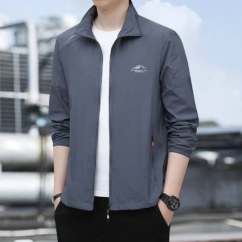 New Men's Nylon Ice Silk Breathable Outdoor Jaet Stand Collar Sun Protection Lightweight Summer Casual Fiing Outerwear
New Men's Nylon Ice Silk Breathable Outdoor Jaet Stand Collar Sun Protection Lightweight Summer Casual Fiing Outerwear