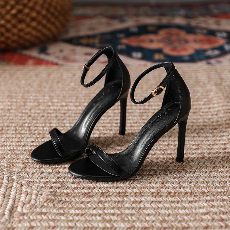 Black Single Buckle Sandals High Heels Thin Heel Women's Shoes Summer Popular Korean Style Fairy Wind All-Match Rubber Sole
Black Single Buckle Sandals High Heels Thin Heel Women's Shoes Summer Popular Korean Style Fairy Wind All-Match Rubber Sole