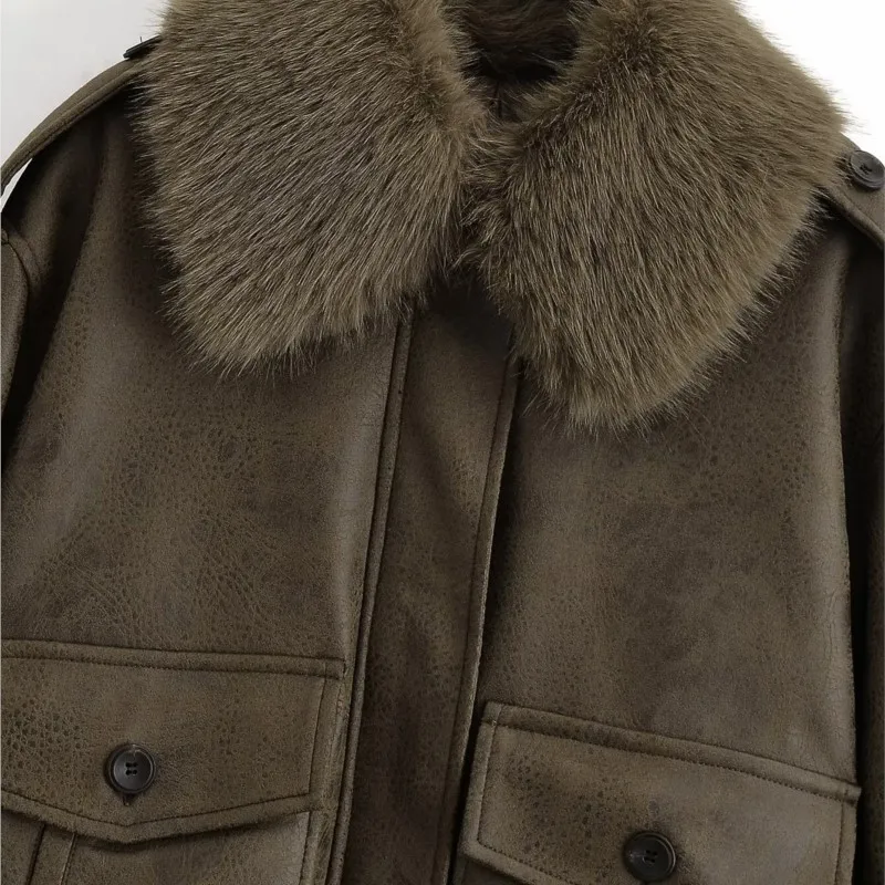 2025 Women's Winter Retro Jacket Warm Coat Casual Street Style Daily Wear Detachable Fur Collar Long Sleeve Pocket Outerwear
2025 Women's Winter Retro Jacket Warm Coat Casual Street Style Daily Wear Detachable Fur Collar Long Sleeve Pocket Outerwear