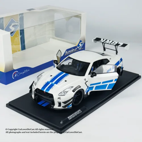 Diecast Solido 1:18 Scale NISSAN R35 W/LIBERTY Double Door Alloy Car Model Collectible Toy Gift Souvenir Display Ornament 
Diecast Solido 1:18 Scale NISSAN R35 W/LIBERTY Double Door Alloy Car Model Collectible Toy Gift Souvenir Display Ornament