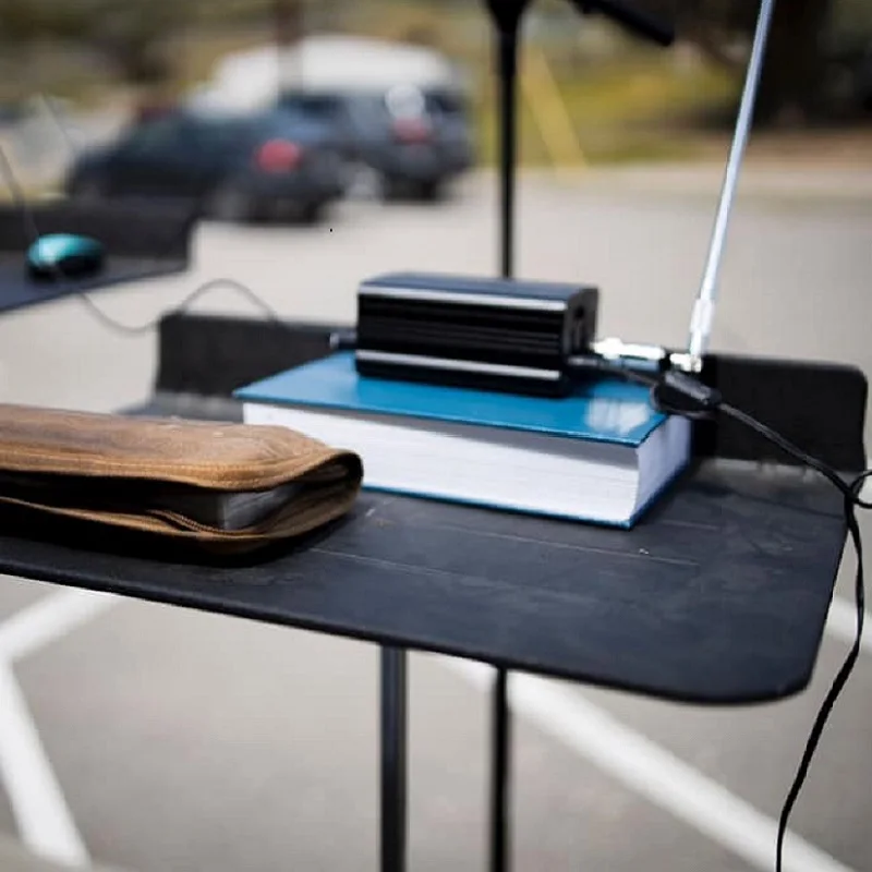 CZE 7W Wireless Broadcast FM Transmitter
CZE 7W Wireless Broadcast FM Transmitter