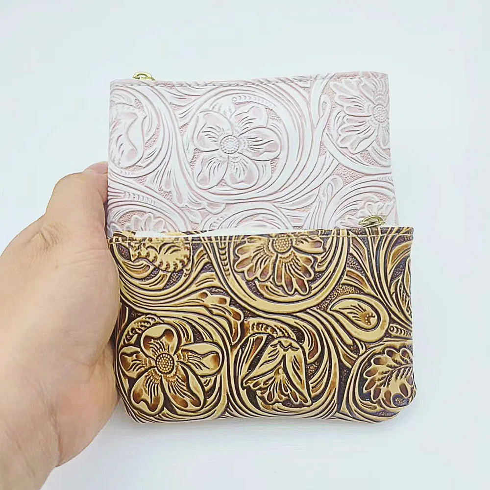 1PC Women's purse New vintage leather carving craft coin purse Practical Key Coin card storage bag Stylish hand mini bag
1PC Women's purse New vintage leather carving craft coin purse Practical Key Coin card storage bag Stylish hand mini bag
