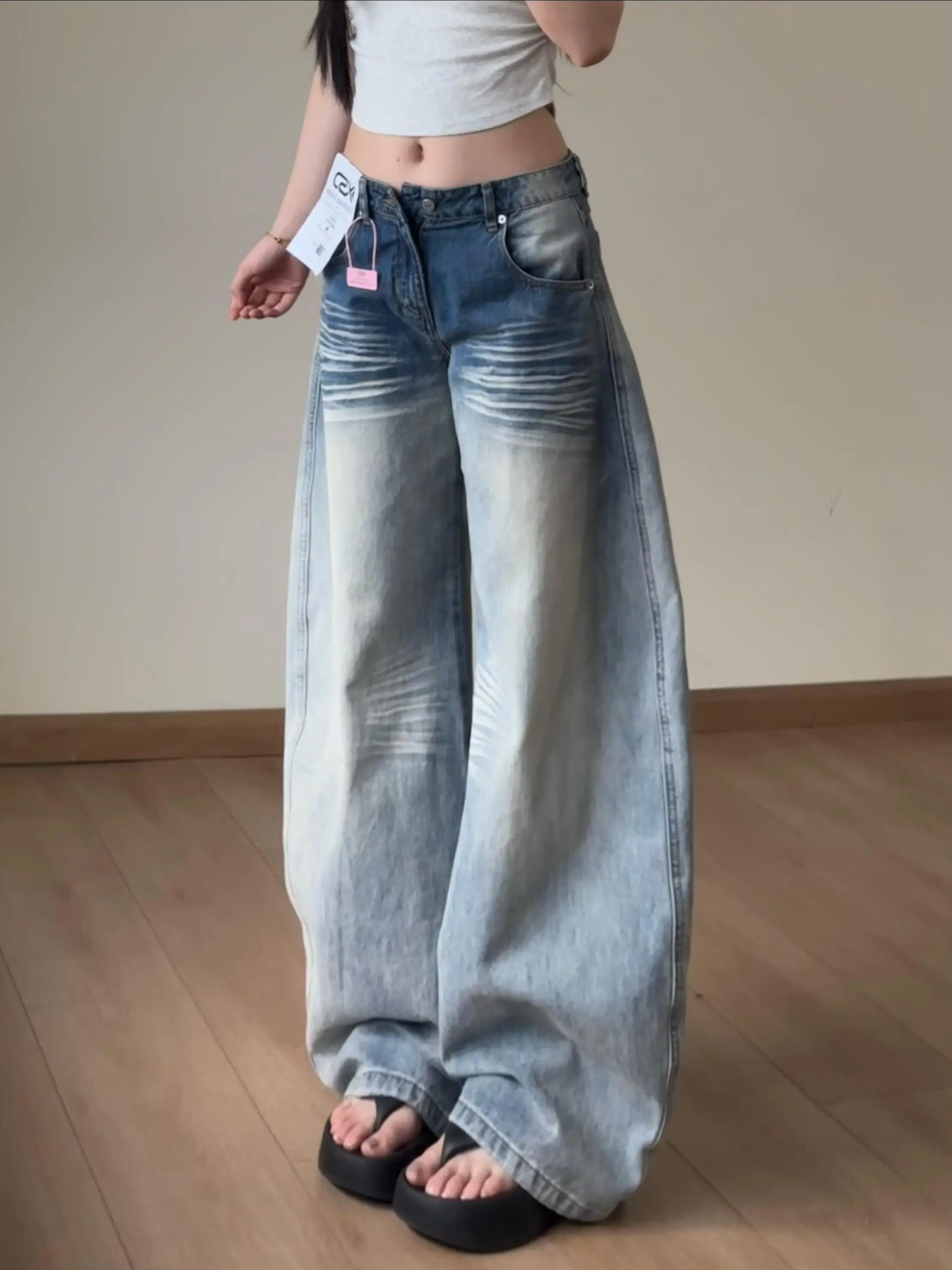 Retro Wide Leg Knife Jeans Women's Loose Fit Comfortable Slimming Long Trousers Low Waist Denim Casual Summer Jeans
Retro Wide Leg Knife Jeans Women's Loose Fit Comfortable Slimming Long Trousers Low Waist Denim Casual Summer Jeans
