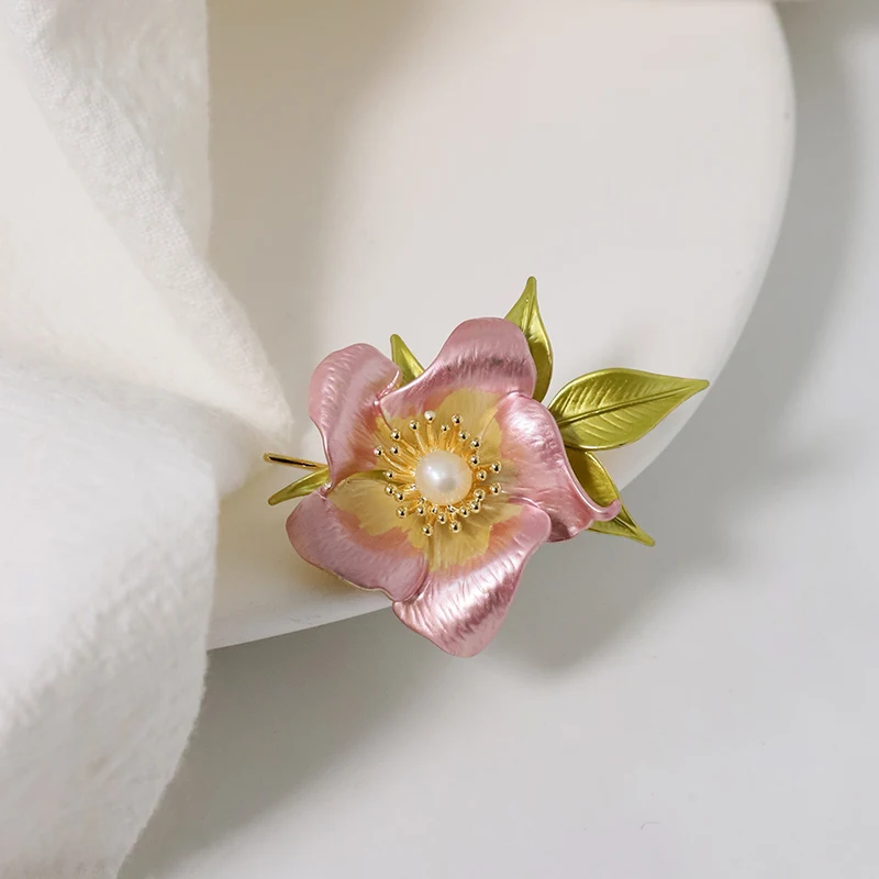 Natural Freshwater Pearl Pink Five Petal Flower Brooch Korean Women's Luxury Jewelry Fashion Women's and Girls' Gifts GO0549
Natural Freshwater Pearl Pink Five Petal Flower Brooch Korean Women's Luxury Jewelry Fashion Women's and Girls' Gifts GO0549