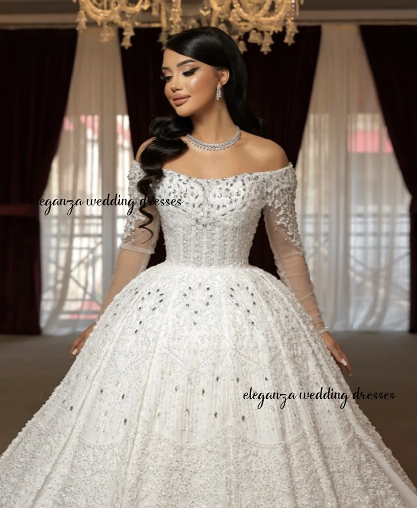 Customized Elegant and magnificent wedding dress, spoon collar long-sleeved wedding dress Vestido de novia
Customized Elegant and magnificent wedding dress, spoon collar long-sleeved wedding dress Vestido de novia