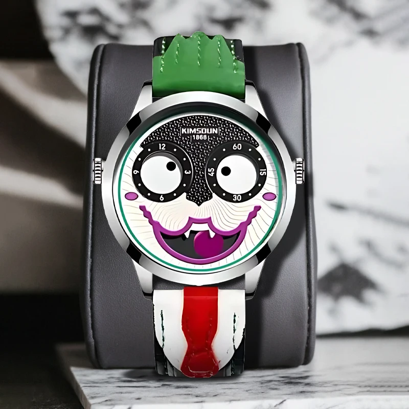 Мужские спортивные повседневные кварцевые часы с черно-белым поясом и улыбкой клоуна. 
Мужские спортивные повседневные кварцевые часы с черно-белым поясом и улыбкой клоуна.