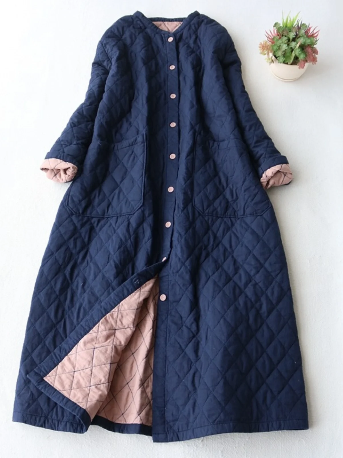 Premium Japanese Brand Thiened down Cotton Jaet Women's Loose Long Lightweight Retro Sle round Ne Button up Coat
Premium Japanese Brand Thiened down Cotton Jaet Women's Loose Long Lightweight Retro Sle round Ne Button up Coat