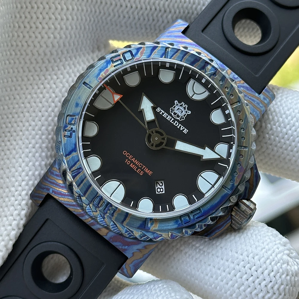 STEELDIVE Men Diver Watch 46.5mm Titanium Damascus Automatic Mechanical Wristwatch 1000Bar BGW-9 Luminous Sapphire Mirror NH35
STEELDIVE Men Diver Watch 46.5mm Titanium Damascus Automatic Mechanical Wristwatch 1000Bar BGW-9 Luminous Sapphire Mirror NH35