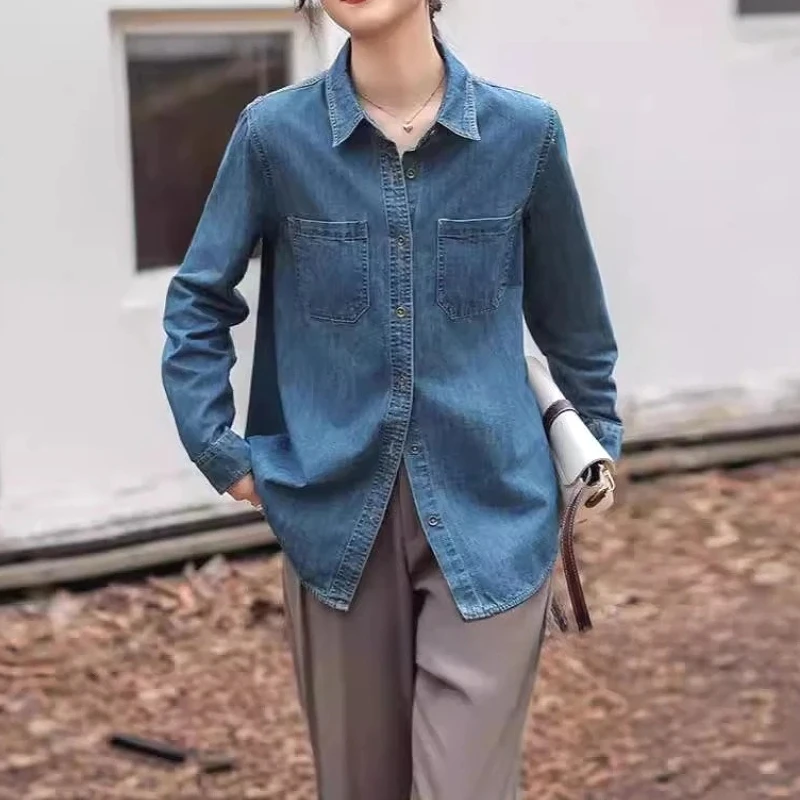 Denim Shirt Women Vintage Blouse Top Washed Single Breasted Turn Down Collar Pockets Distressed Streetwear Autumn 2025 Overshirt
Denim Shirt Women Vintage Blouse Top Washed Single Breasted Turn Down Collar Pockets Distressed Streetwear Autumn 2025 Overshirt
