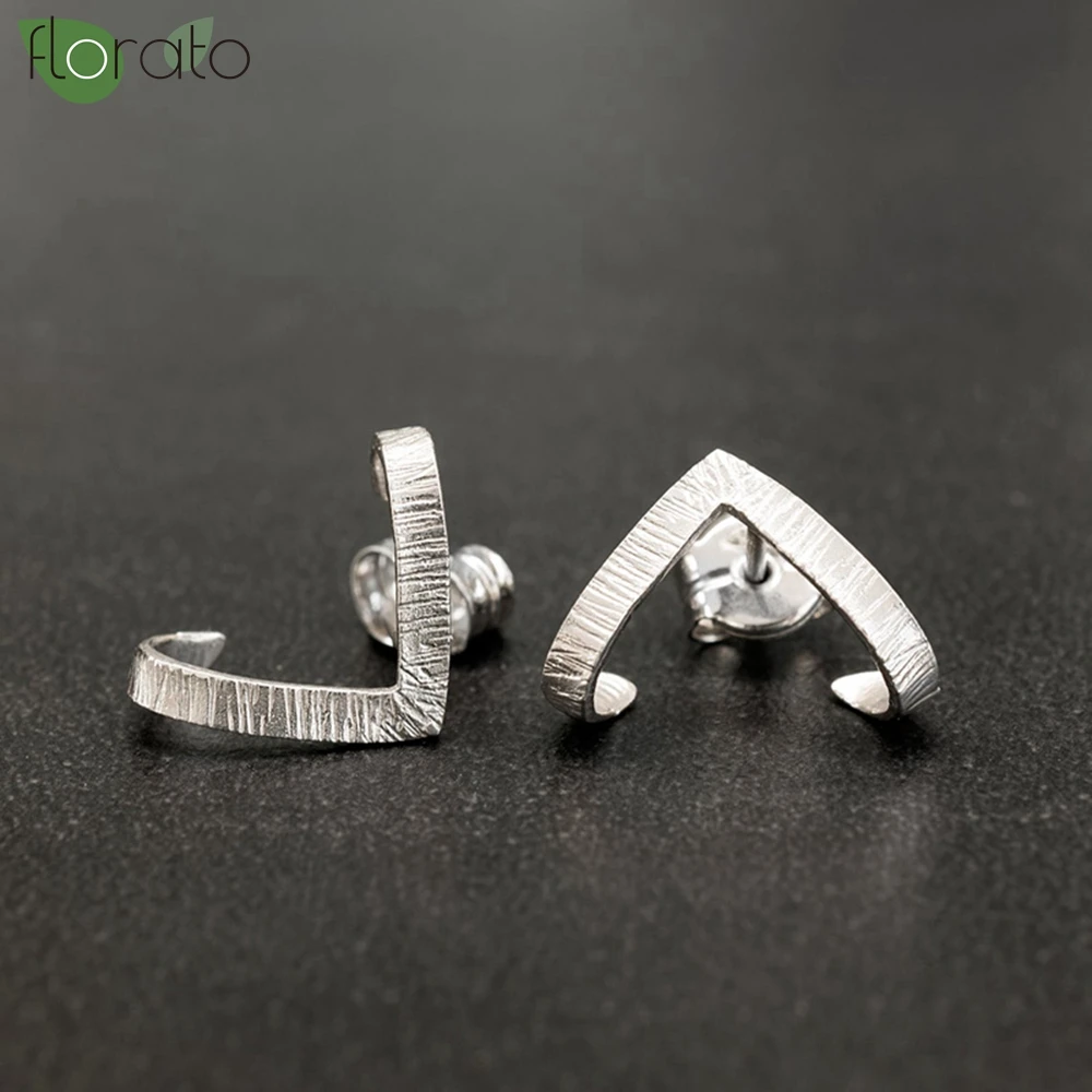 925 Sterling Silver Needle Fashion Minimalism Geometric Stud Earrings for Women 2025 New Trendy Cartilage Puncture Jewelry Gift
925 Sterling Silver Needle Fashion Minimalism Geometric Stud Earrings for Women 2025 New Trendy Cartilage Puncture Jewelry Gift