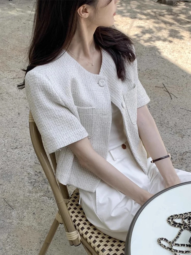 Усиленное хлопковое клетчатое пальто для женщин, летнее новое пальто в стиле ретро, Премиум-качество, индивидуальный топ, круглый топ на пуговицах
Усиленное хлопковое клетчатое пальто для женщин, летнее новое пальто в стиле ретро, Премиум-качество, индивидуальный топ, круглый топ на пуговицах