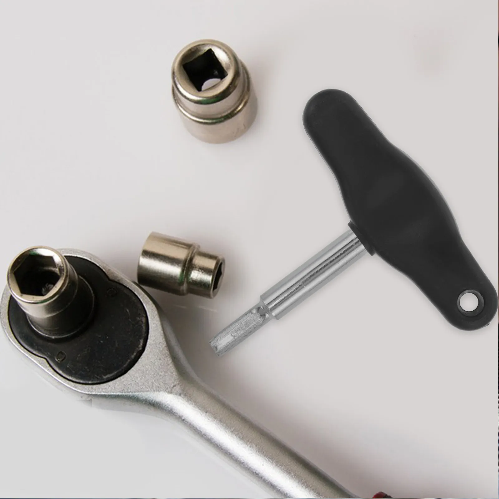 Automotive Oil Drain Plug Wrench Heavy-Duty Metal Universal Removal Installation Tool for Cars Trucks Suvs Oil Change
Automotive Oil Drain Plug Wrench Heavy-Duty Metal Universal Removal Installation Tool for Cars Trucks Suvs Oil Change