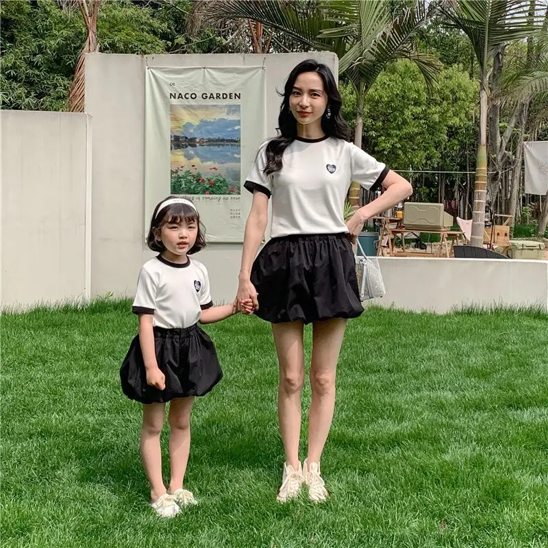 Matching Suits for The Family Mother Kids Girls Set Mother Daughter Matching Clothes Family Matching Outfits Baby Girl Clothes
Matching Suits for The Family Mother Kids Girls Set Mother Daughter Matching Clothes Family Matching Outfits Baby Girl Clothes