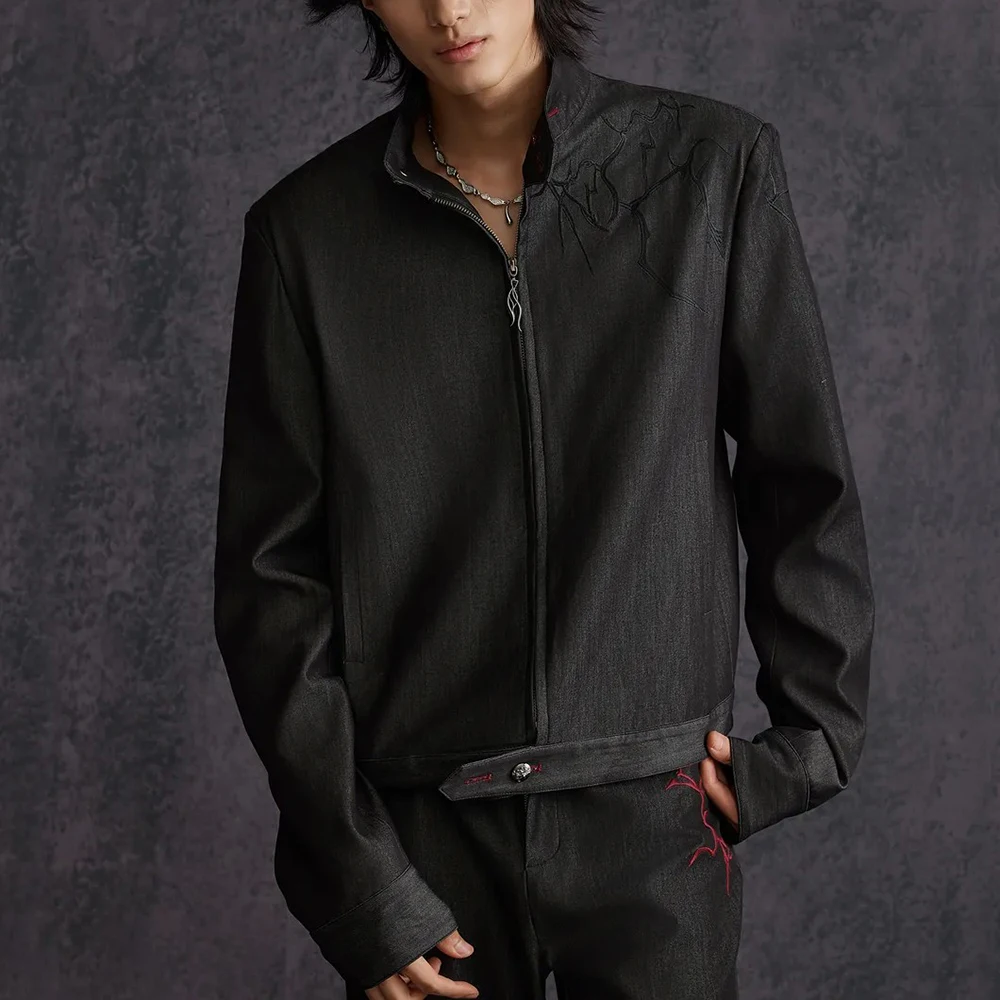 Новая зимняя мужская однотонная куртка с длинными рукавами в американском стиле ретро, модная уличная свободная повседневная нишевая мужская куртка 2025
Новая зимняя мужская однотонная куртка с длинными рукавами в американском стиле ретро, модная уличная свободная повседневная нишевая мужская куртка 2025