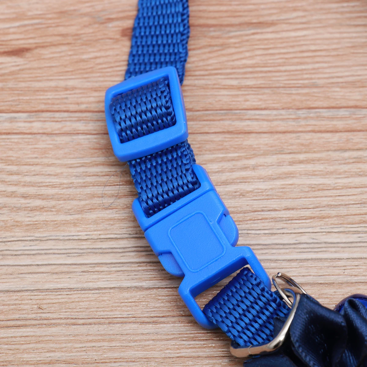 Flower Pattern Collar Adjustable Blue Cute Bell For Cat Dog Durable Flower Neck Chain Pet Supply Collar For Pet
Flower Pattern Collar Adjustable Blue Cute Bell For Cat Dog Durable Flower Neck Chain Pet Supply Collar For Pet