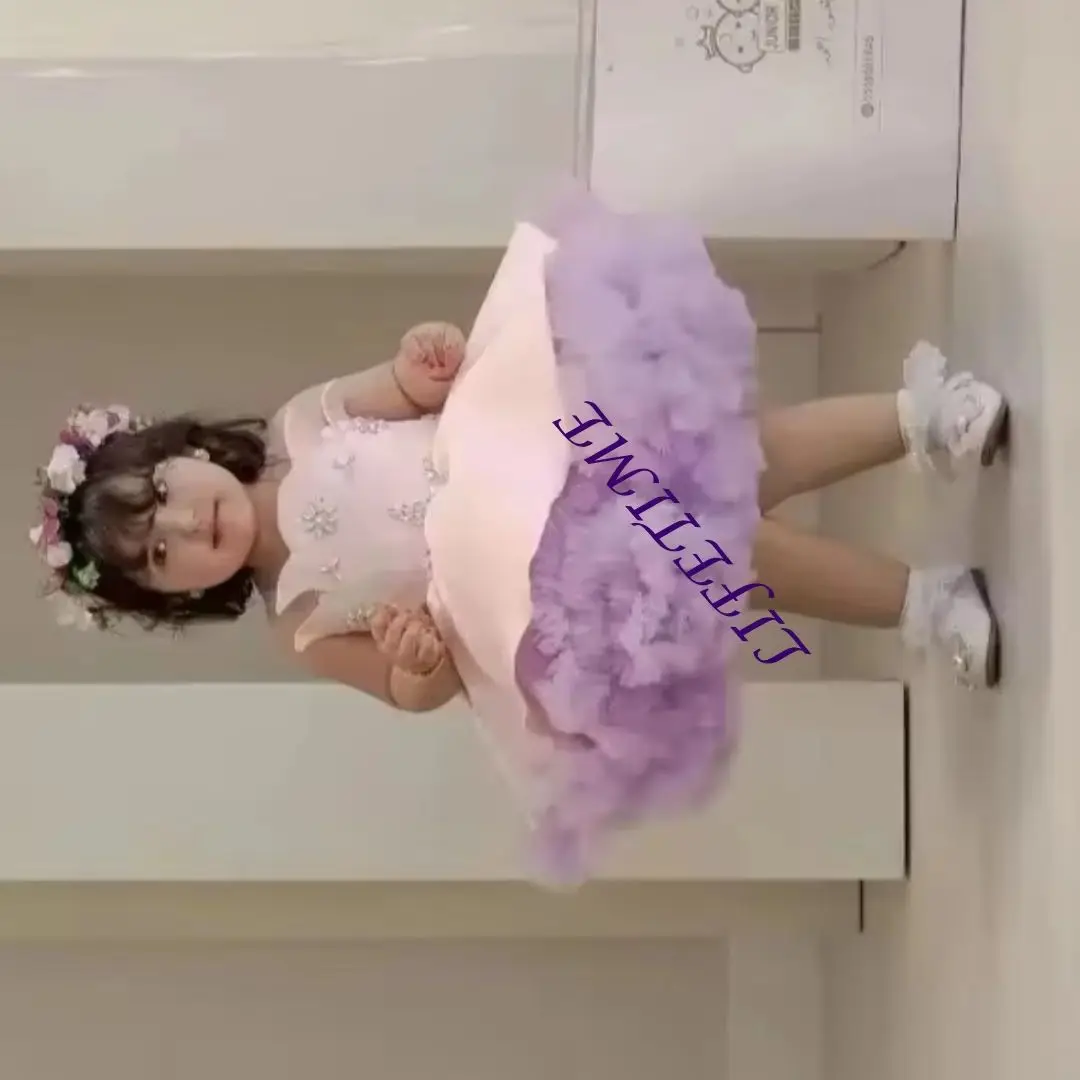 Customized Sleeveless Flower Girl Dress Knee Length Appliques for Wedding Birthday Party First Communion Cute Baby Kids Gown
Customized Sleeveless Flower Girl Dress Knee Length Appliques for Wedding Birthday Party First Communion Cute Baby Kids Gown