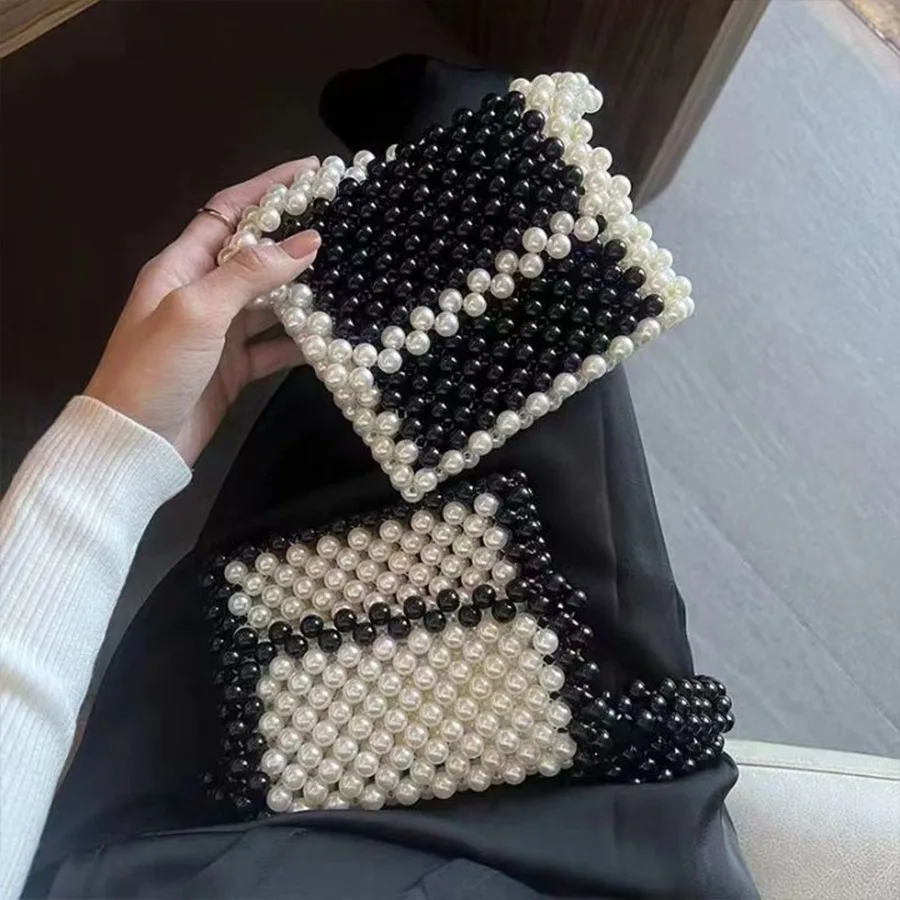 Mini Square Handbags Beaded Flap Shoulder Crossbody Bag Pearl Bag for Women Party Evening Bag Girl Shopper Messenger Bags 2022
Mini Square Handbags Beaded Flap Shoulder Crossbody Bag Pearl Bag for Women Party Evening Bag Girl Shopper Messenger Bags 2022