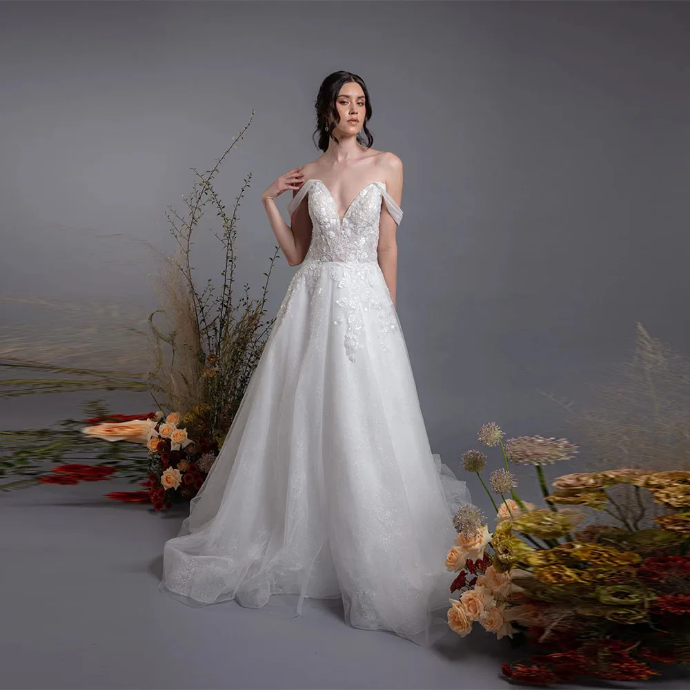 Customized Off The Shoulder Boho Wedding Dress For Women 2025 Bride A Line Appliques Bohemian Bridal Beach Gown Robes
Customized Off The Shoulder Boho Wedding Dress For Women 2025 Bride A Line Appliques Bohemian Bridal Beach Gown Robes