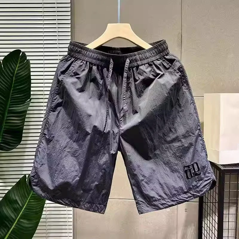 Ice Silk Ultra-Thin Breathable Loose Casual Shorts Men's Summer Workwear Sports Five-Quarter Pants Comfortable Lightweight
Ice Silk Ultra-Thin Breathable Loose Casual Shorts Men's Summer Workwear Sports Five-Quarter Pants Comfortable Lightweight