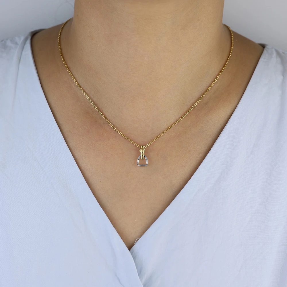 2025 Hot sales 100% 925 Sterling Silver Horse Shoe Necklace Earring For Women Silver Gold Color Minimal Fashion Jewelry
2025 Hot sales 100% 925 Sterling Silver Horse Shoe Necklace Earring For Women Silver Gold Color Minimal Fashion Jewelry