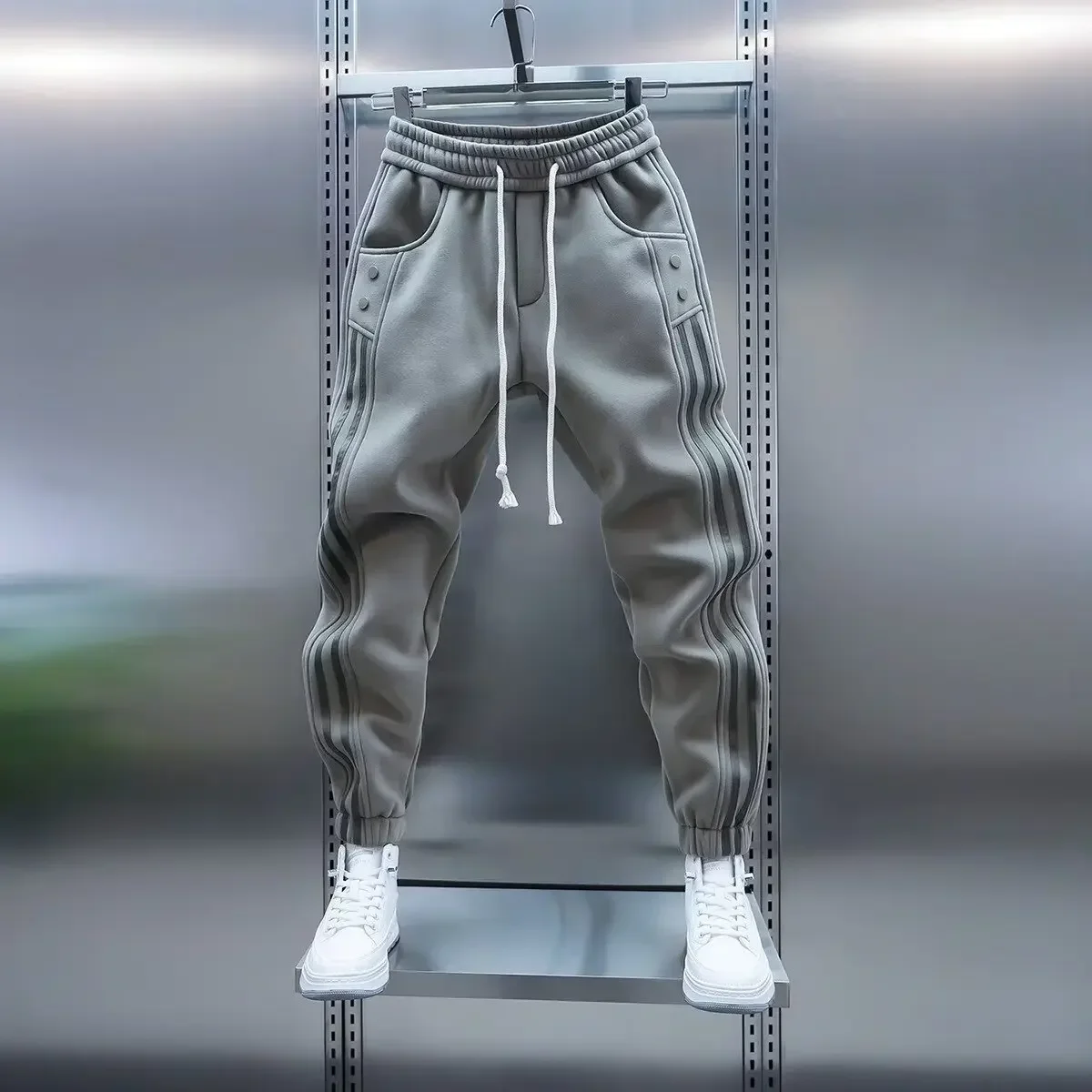 Pop Men's Casual Pants Spring Autumn Vertical Stripe Elastic Waist Fashion Cuffed Sports Sweatpants New Style Slim Fit
Pop Men's Casual Pants Spring Autumn Vertical Stripe Elastic Waist Fashion Cuffed Sports Sweatpants New Style Slim Fit