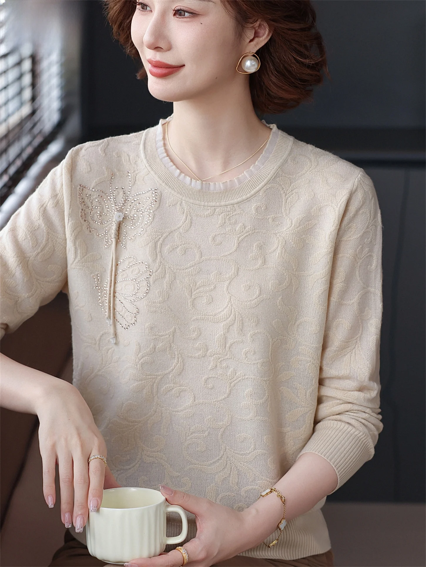 Faionable Long Sve Knitted Woolen T-irt Loose Women's Sle ape Fit Casual Wear round Ne Knitwear Base irt
Faionable Long Sve Knitted Woolen T-irt Loose Women's Sle ape Fit Casual Wear round Ne Knitwear Base irt