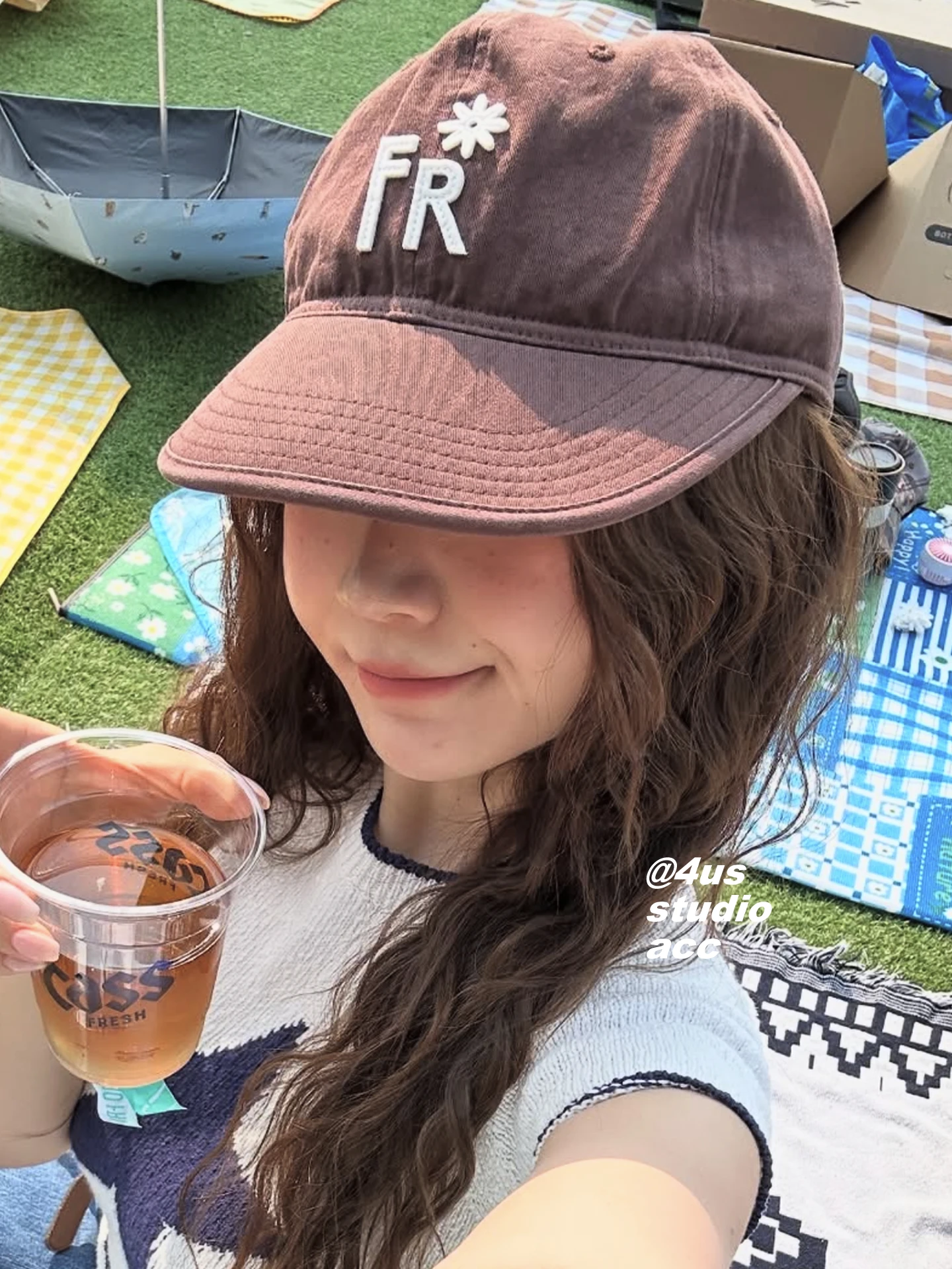 Niche soft-brimmed baseball cap women's big head circumference retro embroidered cap shows small face
Niche soft-brimmed baseball cap women's big head circumference retro embroidered cap shows small face
