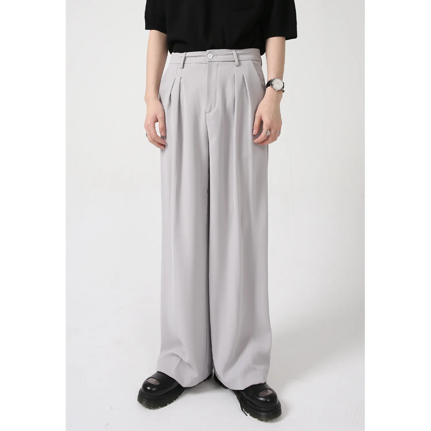 Solid Men's Wide Leg Suit Pants Casual New Fashion Brand Male Trousers Baggy Korean Style Pants Clothing
Solid Men's Wide Leg Suit Pants Casual New Fashion Brand Male Trousers Baggy Korean Style Pants Clothing