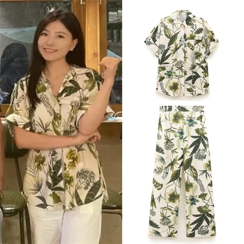 Women's Suit Spring 2025 New Short-sleeved shirt trouser suit Tropical greenery print Beach resort style Personality and fashion
Women's Suit Spring 2025 New Short-sleeved shirt trouser suit Tropical greenery print Beach resort style Personality and fashion