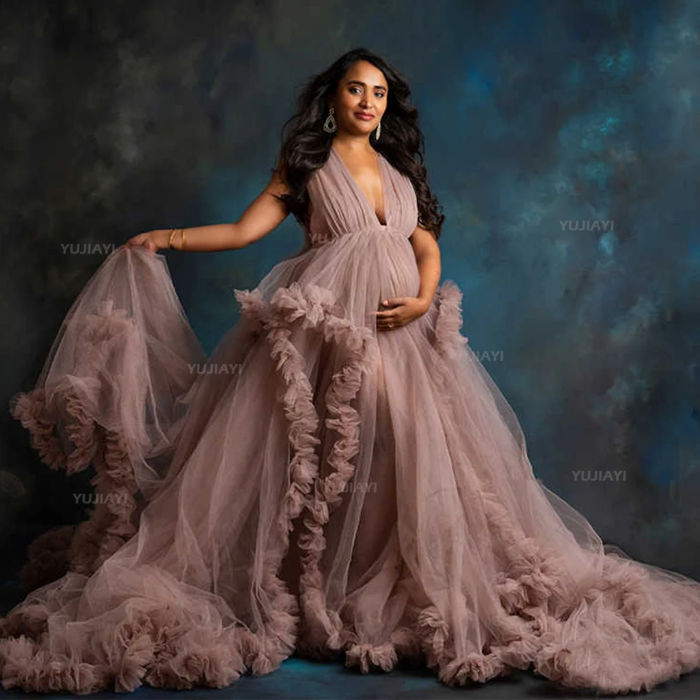 Customized Luxury Maternity Prom Dresses Tulle Ruffled Tiered Women Robe Plus Size Gown Bridal Sleepwear Nightwear Photography
Customized Luxury Maternity Prom Dresses Tulle Ruffled Tiered Women Robe Plus Size Gown Bridal Sleepwear Nightwear Photography