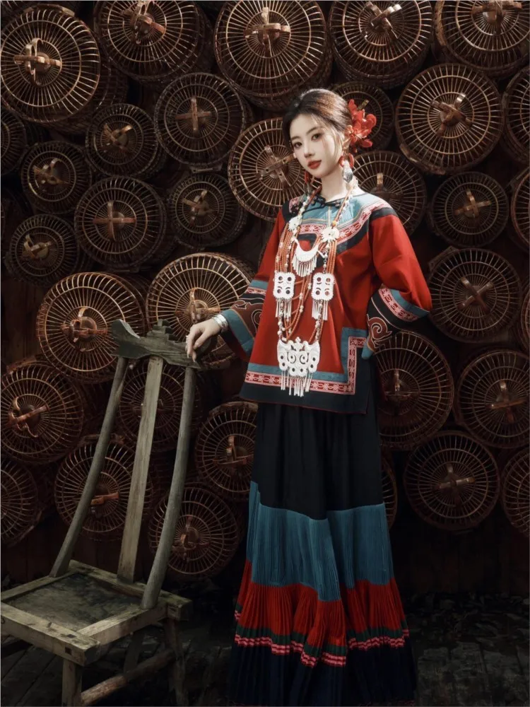 Handmade cotton and linen clothing for women red ethnic style traditional festival performance costumes photography
Handmade cotton and linen clothing for women red ethnic style traditional festival performance costumes photography