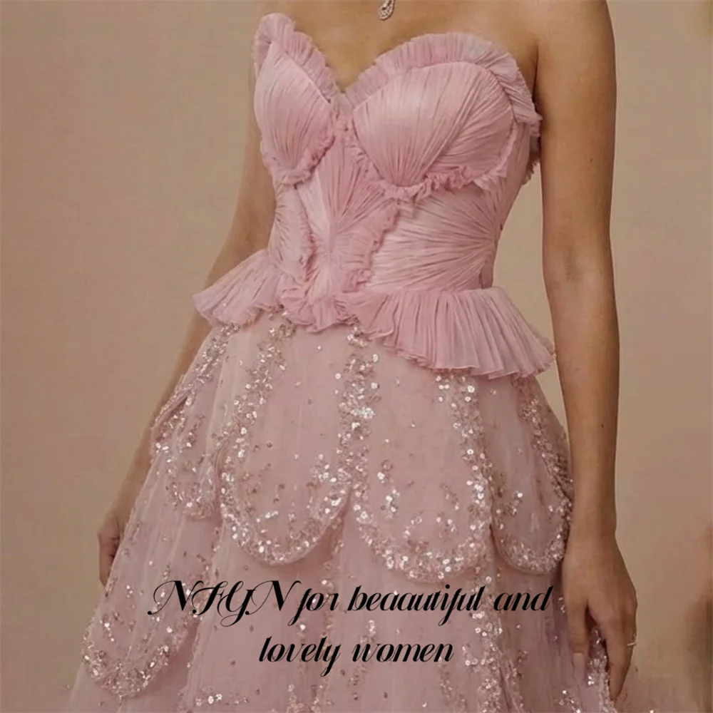 NFYN Pink Prom Dresses Sweetheart Sleeveless Celebrity Dress Layered Tulle A Line Evening Dress with Glitter Sequins Customized
NFYN Pink Prom Dresses Sweetheart Sleeveless Celebrity Dress Layered Tulle A Line Evening Dress with Glitter Sequins Customized