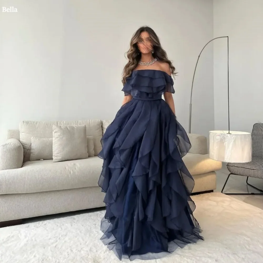 Bella Customized One Shoulder Multi-Layered robes de soirée A-line Mesh Fabric Party Dresses Floor-Length Backless Prom Dress
Bella Customized One Shoulder Multi-Layered robes de soirée A-line Mesh Fabric Party Dresses Floor-Length Backless Prom Dress