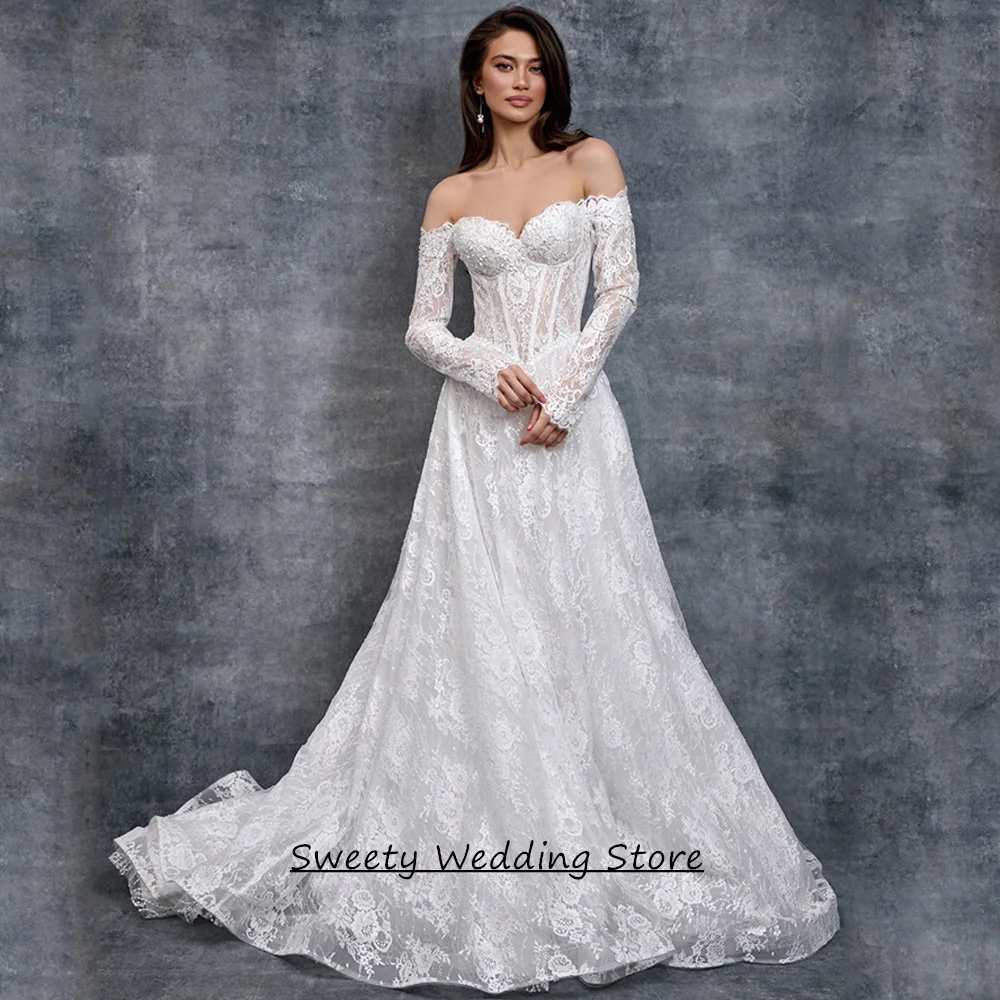 Customized Wedding Dress Woman Bridal Gown Sweetheart Long Sleeves Exquisite Lace A Line Illusion Bride Dresses Sweep Train
Customized Wedding Dress Woman Bridal Gown Sweetheart Long Sleeves Exquisite Lace A Line Illusion Bride Dresses Sweep Train