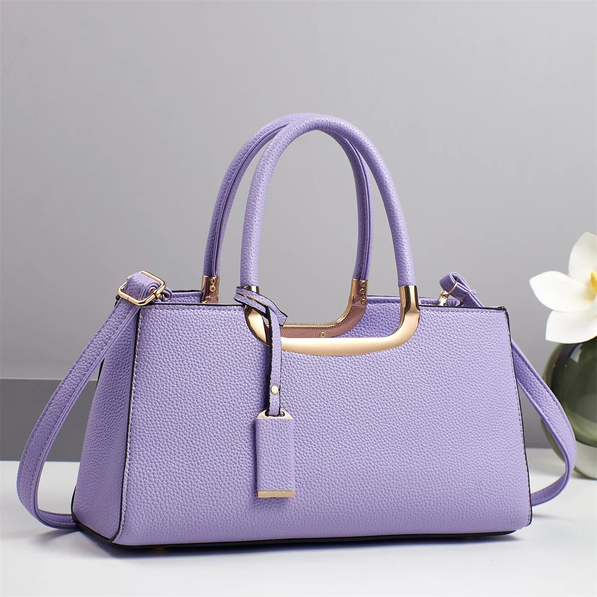 Marbling Patterns High-End Top-Handle Bag Elongated Unique Design Single Shoulder Crossbody Bag Large Capacity Multiple Pockets
Marbling Patterns High-End Top-Handle Bag Elongated Unique Design Single Shoulder Crossbody Bag Large Capacity Multiple Pockets
