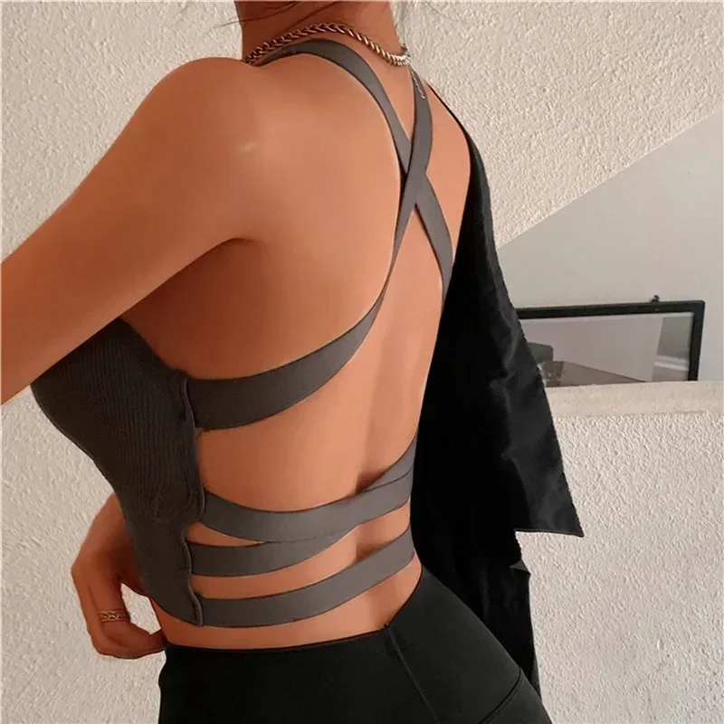 Fashion Sexy Crop Top Women Bra Hollowed Back Cross Strap Yoga Sports Bra Breathable Underwear Female Fitness Vest
Fashion Sexy Crop Top Women Bra Hollowed Back Cross Strap Yoga Sports Bra Breathable Underwear Female Fitness Vest