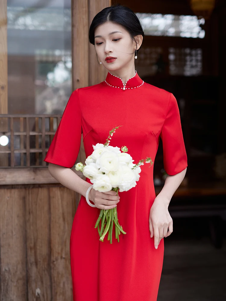 Классический приталенный крой, красное платье-ципао для свадьбы, прямой крой, классический дизайн, смесь полиэстера, удобное, винтажное, для свадьбы
Классический приталенный крой, красное платье-ципао для свадьбы, прямой крой, классический дизайн, смесь полиэстера, удобное, винтажное, для свадьбы