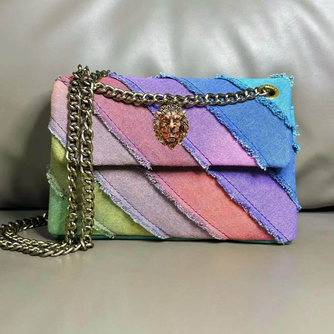 Ковбойская сумка с головой орла, цветная ковбойская модная маленькая повседневная сумка в ароматном стиле на одно плечо, диагональная подмышками
Ковбойская сумка с головой орла, цветная ковбойская модная маленькая повседневная сумка в ароматном стиле на одно плечо, диагональная подмышками