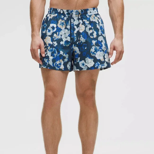 New Men's and Women's Quick-drying Shorts Petal Printing American Fashion Trend Luxury Comfortable Casual Shorts Y2K Streetwear
New Men's and Women's Quick-drying Shorts Petal Printing American Fashion Trend Luxury Comfortable Casual Shorts Y2K Streetwear