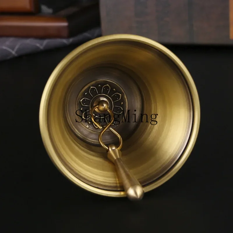 CLL carved rattle copper bell with handle, hand-cranked bell ornament, school class home desktop decoration brass bell
CLL carved rattle copper bell with handle, hand-cranked bell ornament, school class home desktop decoration brass bell
