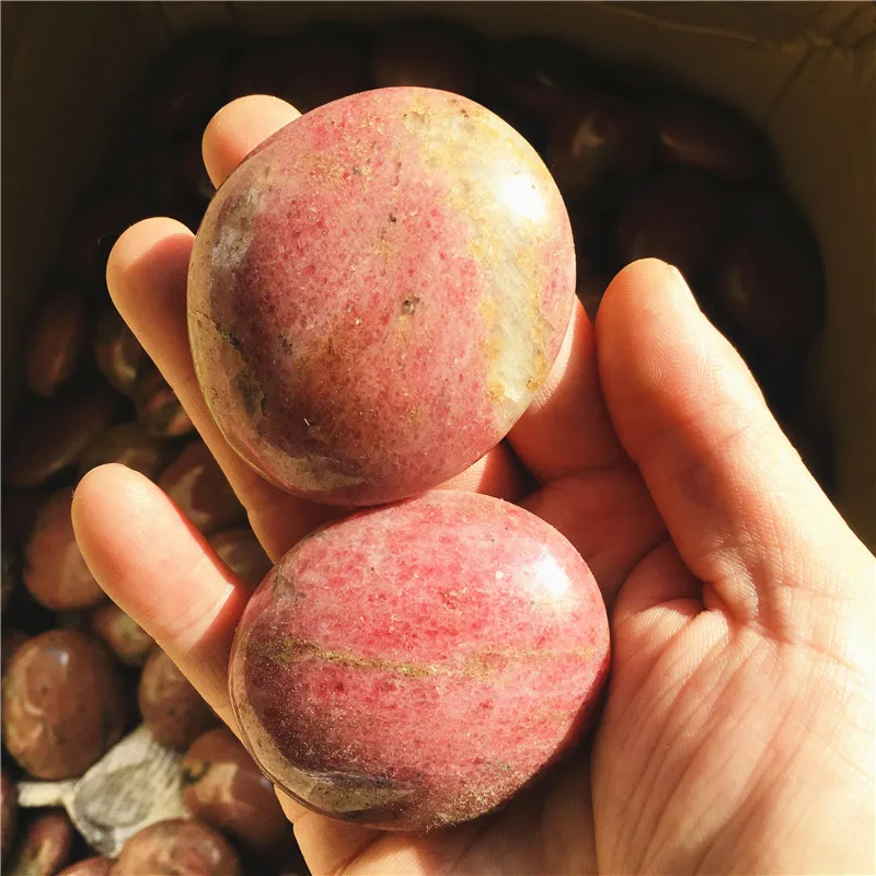 1000g Natural Stone Pink Rosestone Crystal Palm Witch Meditation Spirit Exorcism Feng Shui Crystals Room Decorate
1000g Natural Stone Pink Rosestone Crystal Palm Witch Meditation Spirit Exorcism Feng Shui Crystals Room Decorate